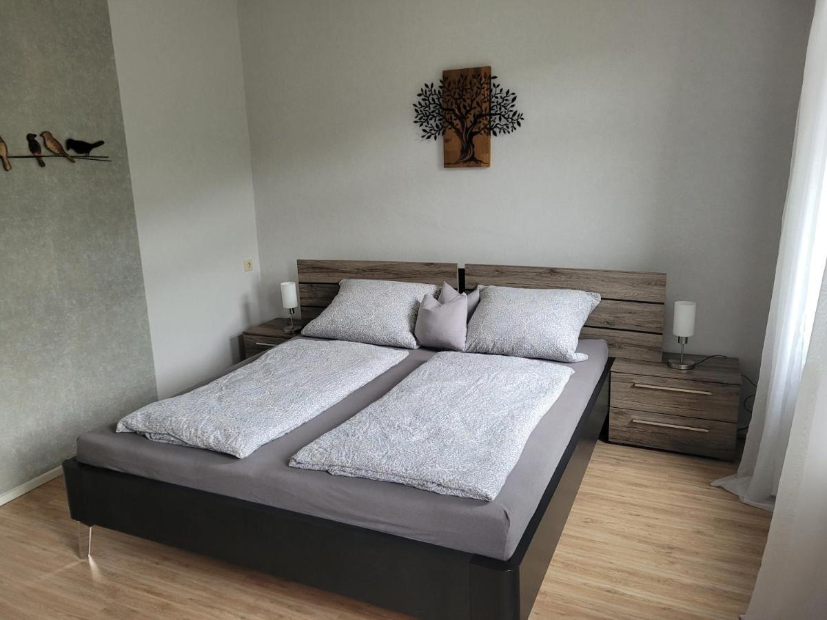 Ferienhaus Im Moseltal 브루티크판켈 외부 사진